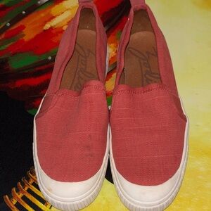 Zodiac Women's Slip-On Canvas Mules in Coral